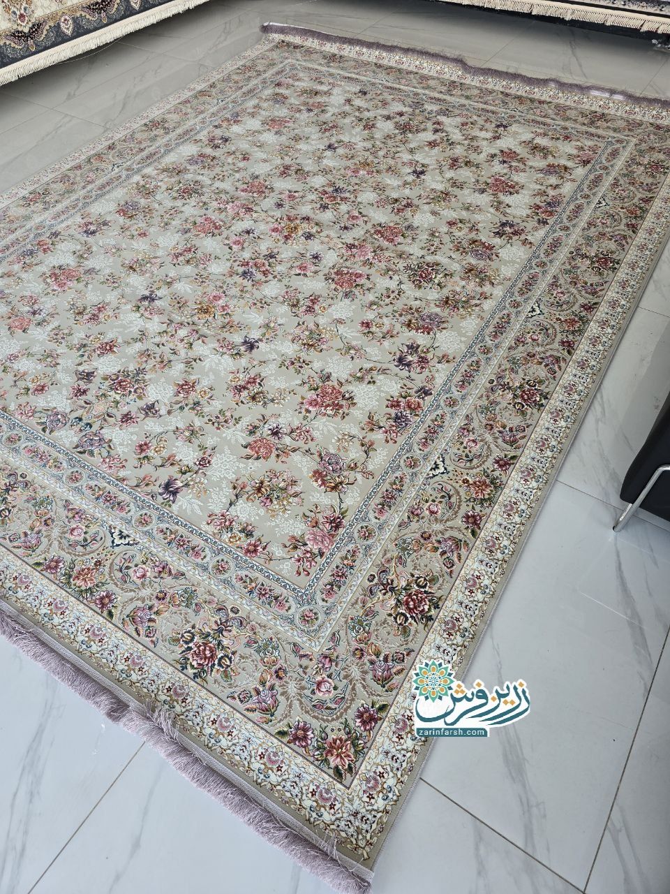 فرش ماشینی 1200 شانه طرح بهشت رنگ نقره ای